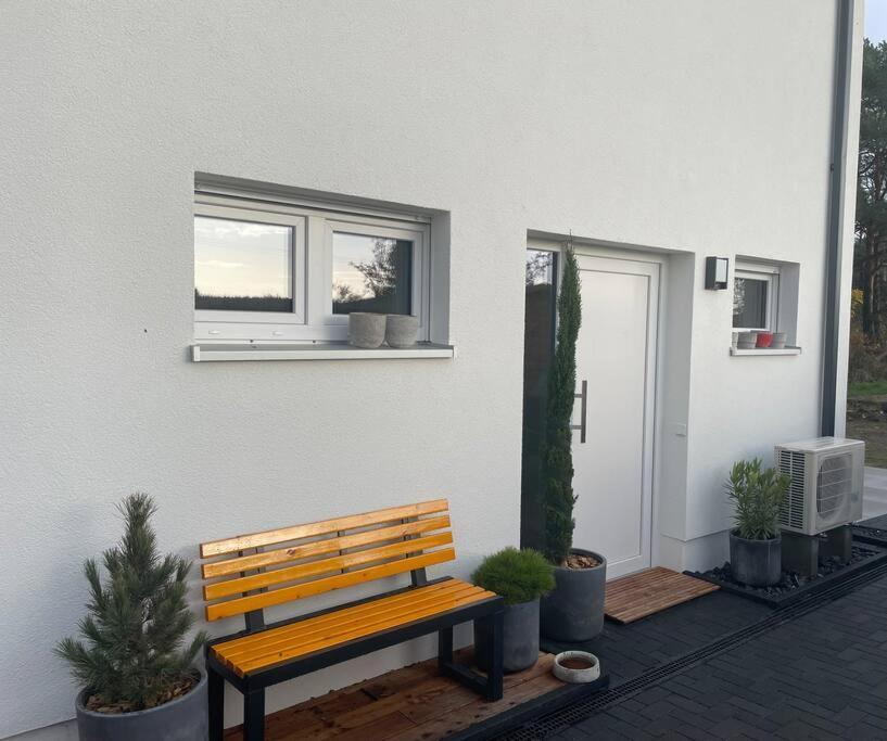 Modernes Ferienhaus Mit 3 Schlafzimmern In Der Naehe Vom Scharmuetzelsee Wendisch Rietz Luaran gambar