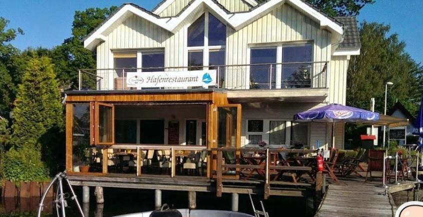 Modernes Ferienhaus Mit 3 Schlafzimmern In Der Naehe Vom Scharmuetzelsee Wendisch Rietz Luaran gambar